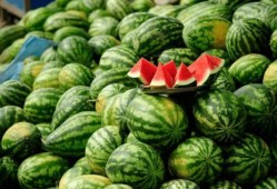 诸暨网红吃瓜事件真相是真的吗